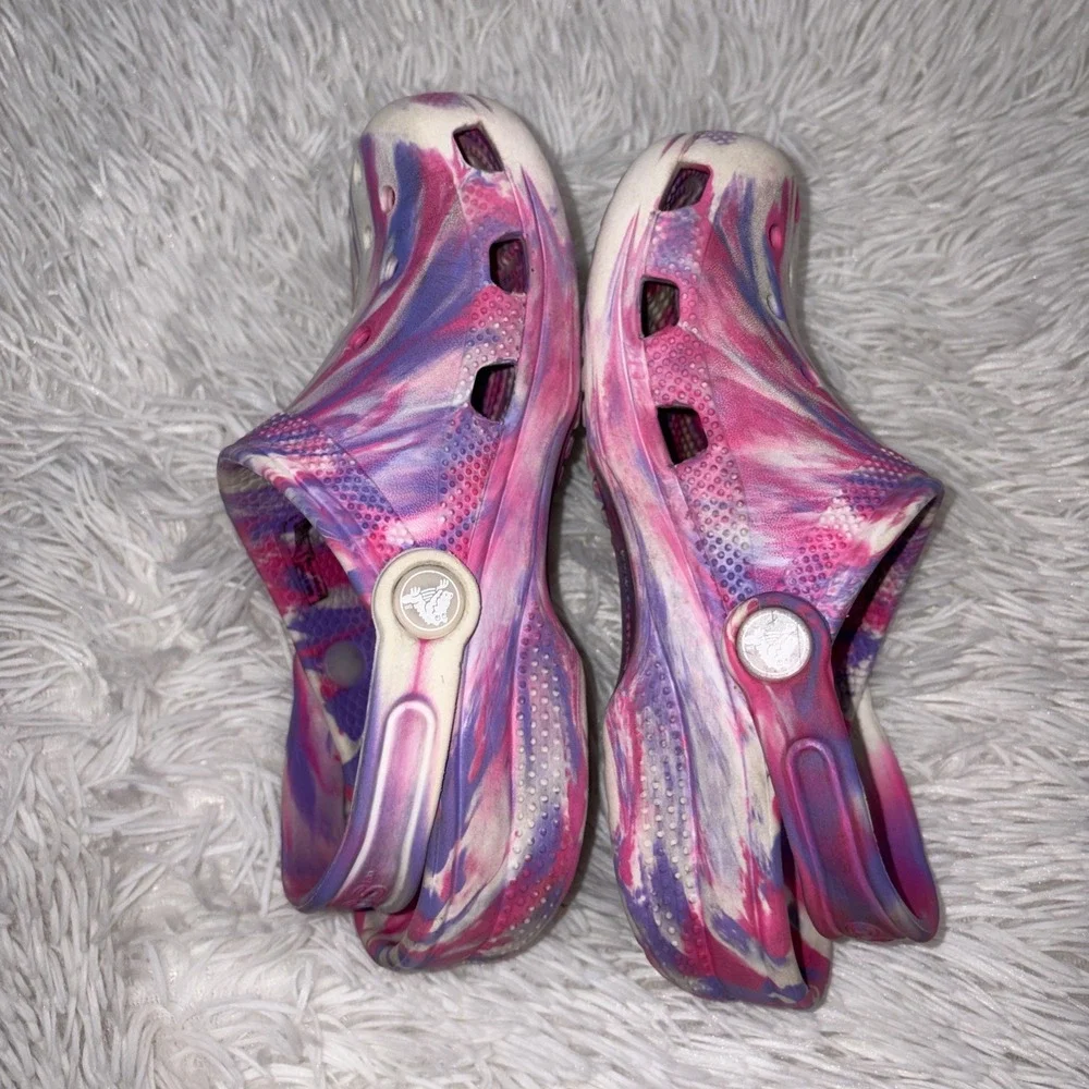 Crocs Tie Dye Marble Clog Sandals Girls Size J1 Pink Purple White